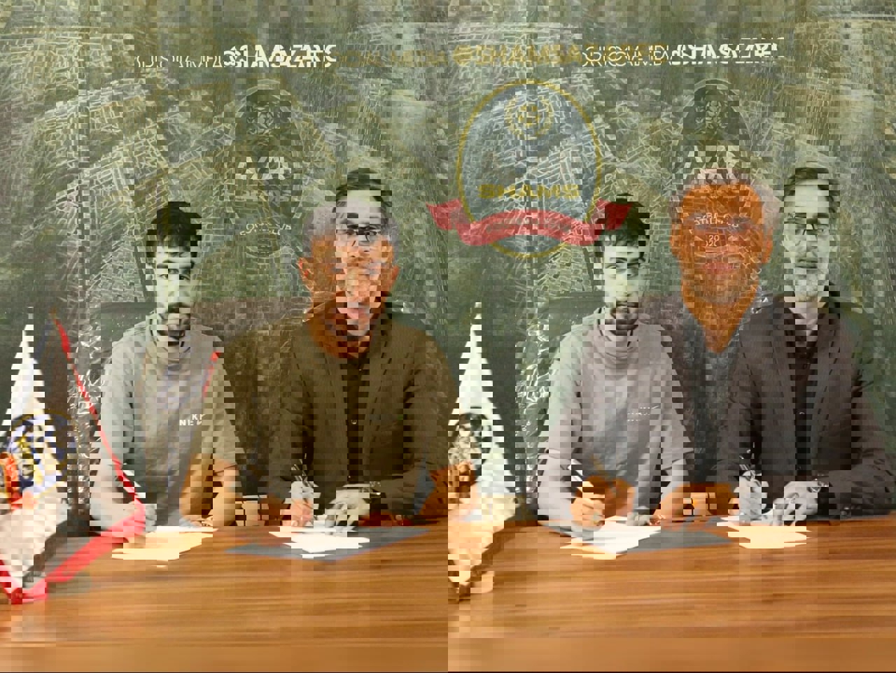 2211196